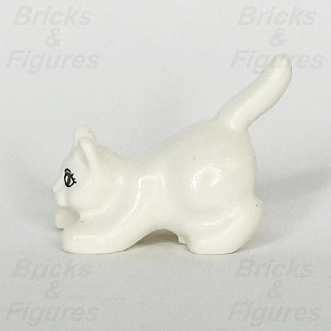 LEGO White Cat Animal Minifigure Part Crouching Kitten Black Eyes 6251px1 - Bricks & Figures